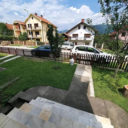 D&s With Barbicue 公寓 巴伊纳巴什塔